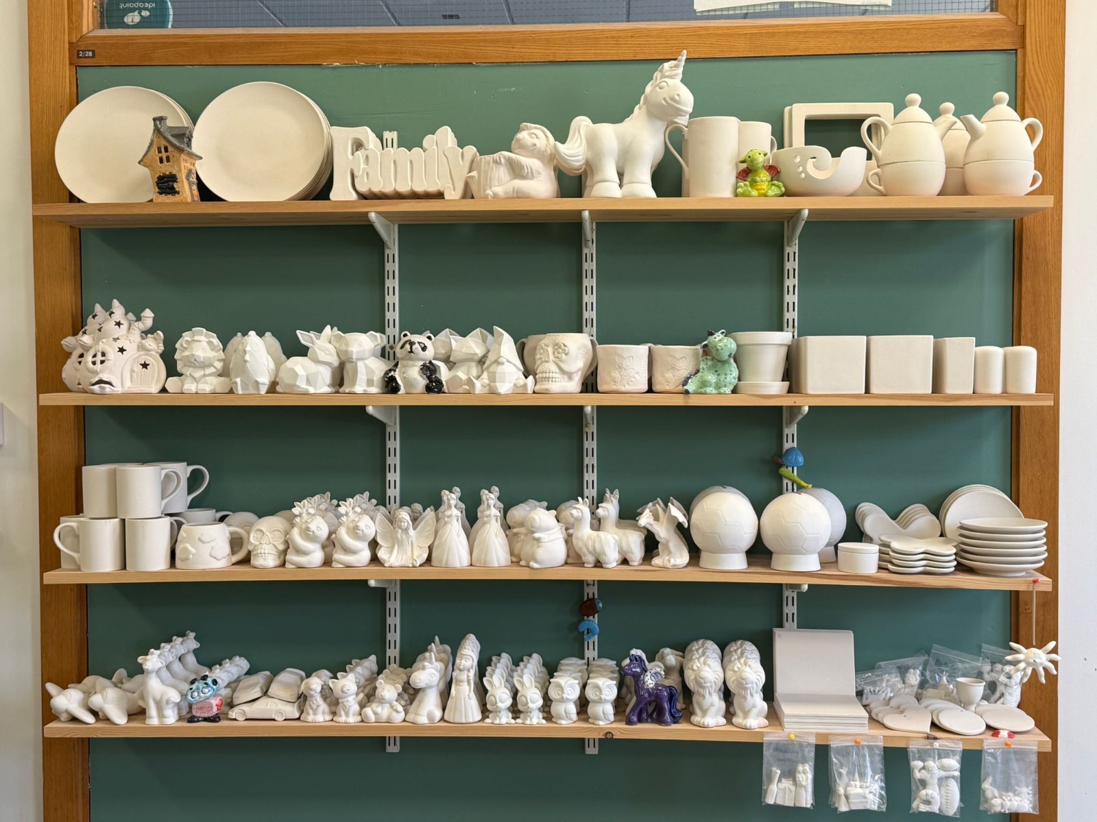 All Age Ceramic Painting block mentored by Re-Utilise