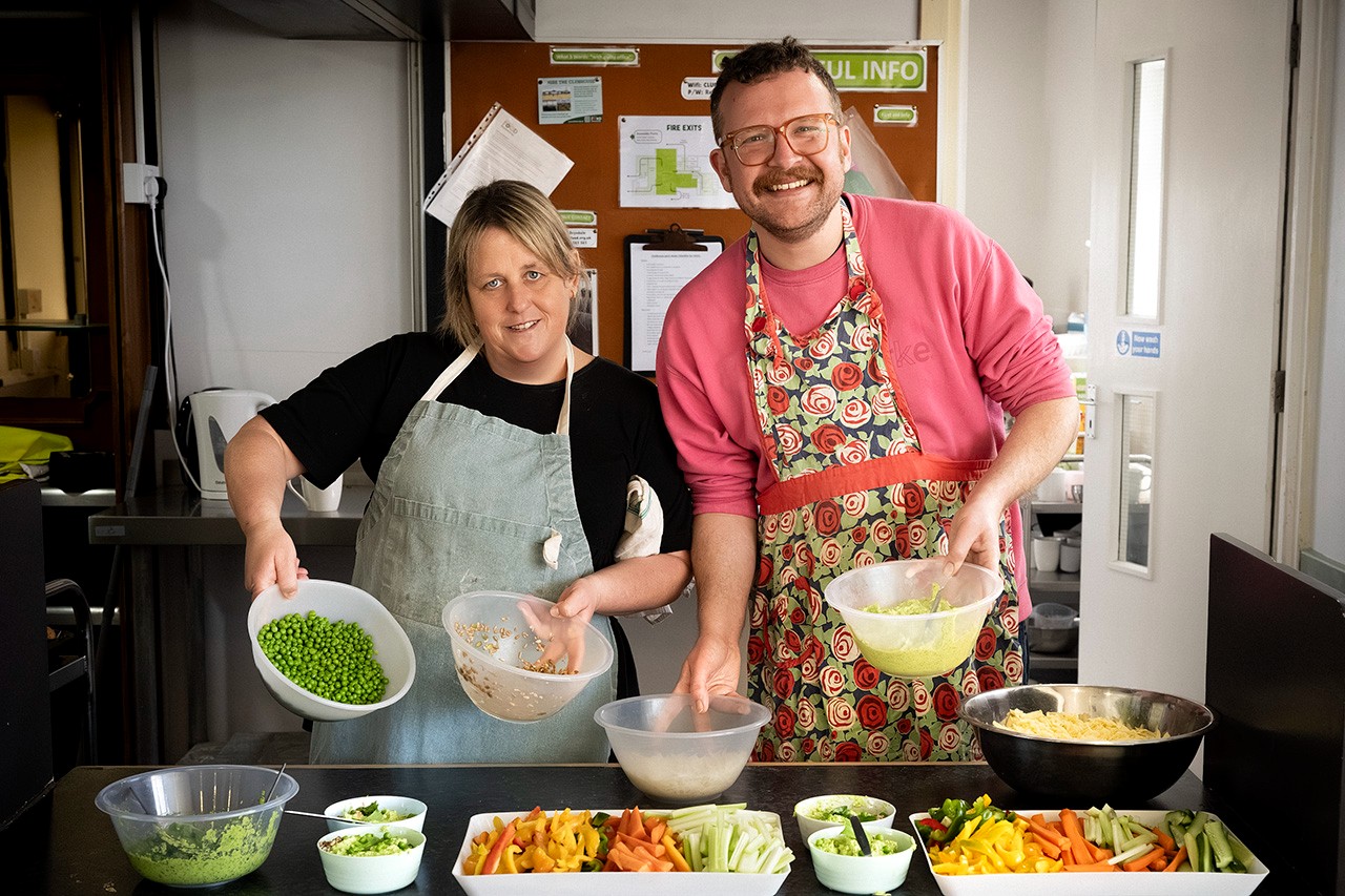 Chomp Summer Party @ Earthship, Stanmer Park - image 10