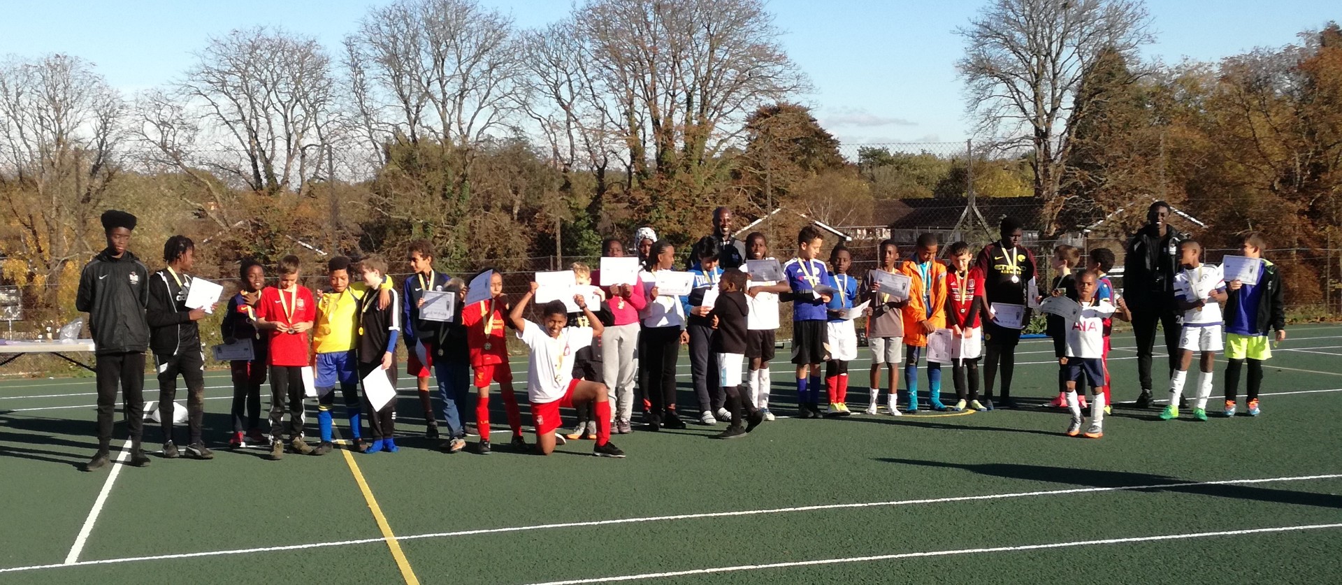 BiG 2-in-1 Xmas Football Programme - image 2