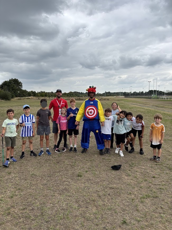 Golfstarz Holiday Camp Sunbury on Thames - image 4