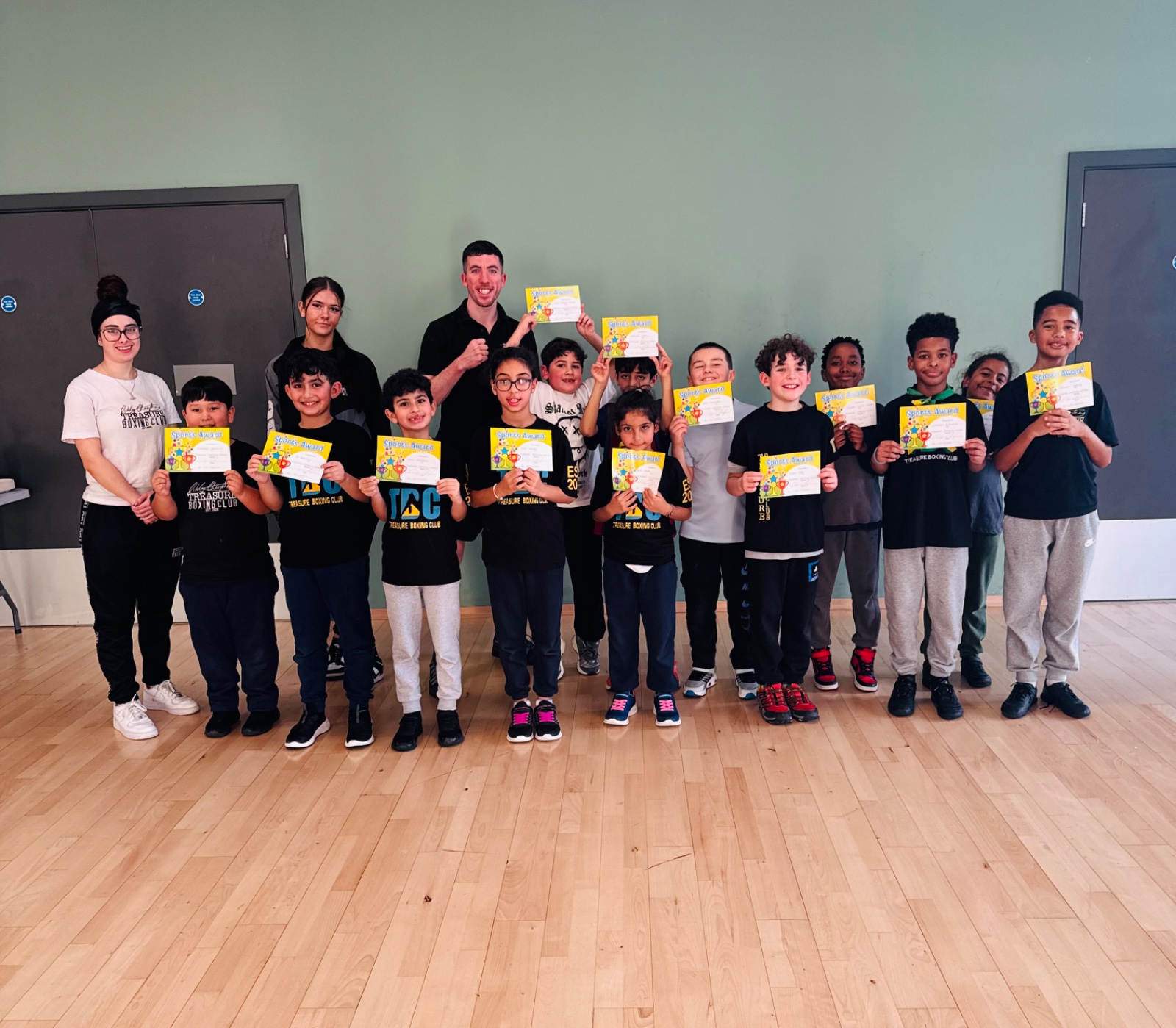 Treasure Boxing Club's Redbridge Christmas HAF - image 3