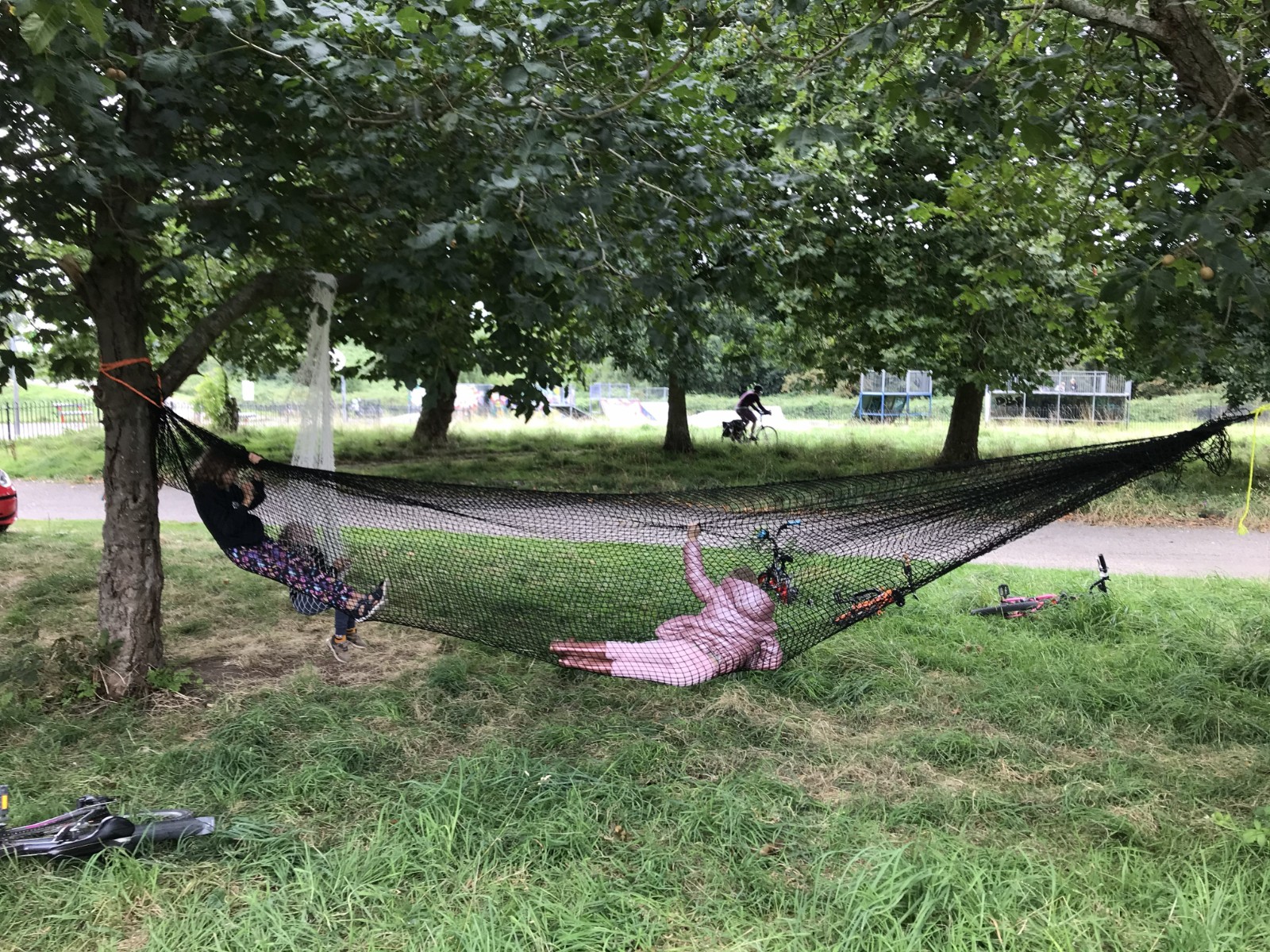 Frome Vale outdoor play session - image 5
