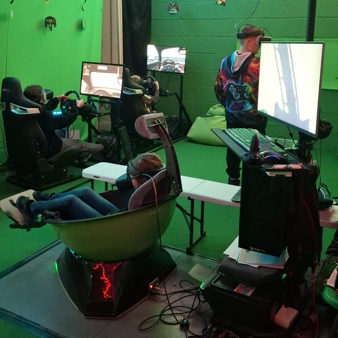 VR Warehouse – Tuesday evening - VR YOUTH CLUB block mentored by VR Warehouse Ltd - RUNCORN