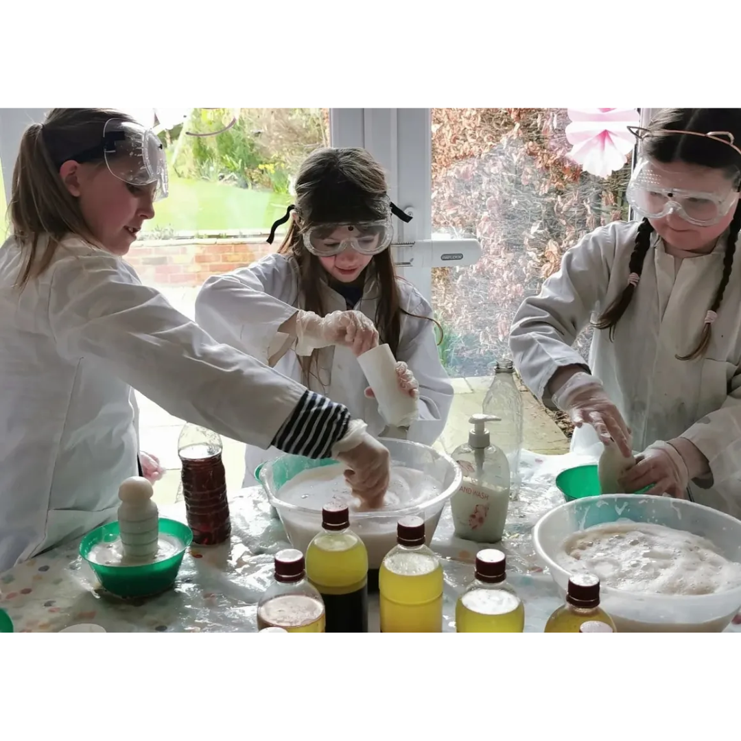 Hands-on Science Lab! block mentored by Oasis Hull