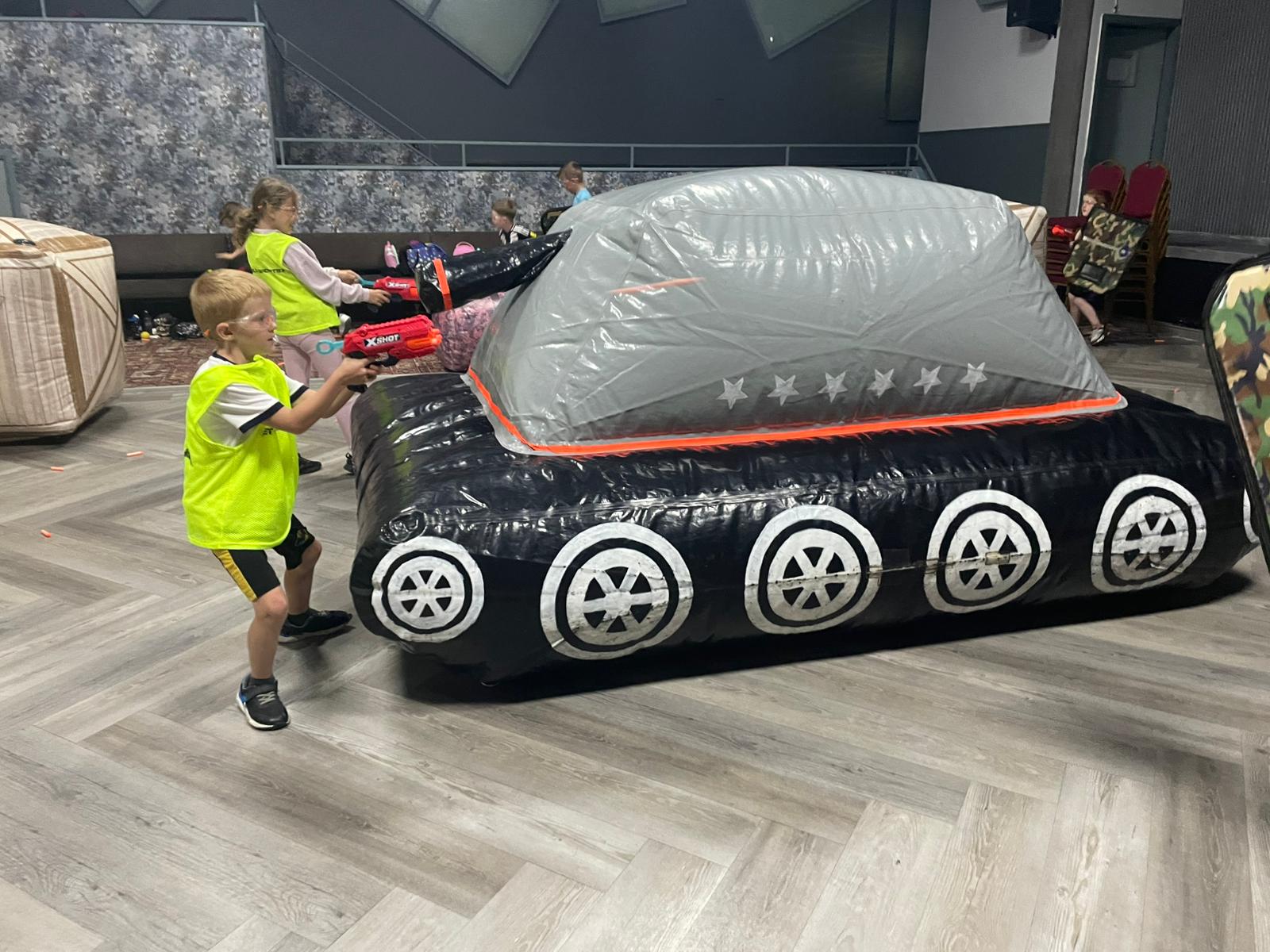 SportsKing Winter Nerf Camp Castle View - image 4