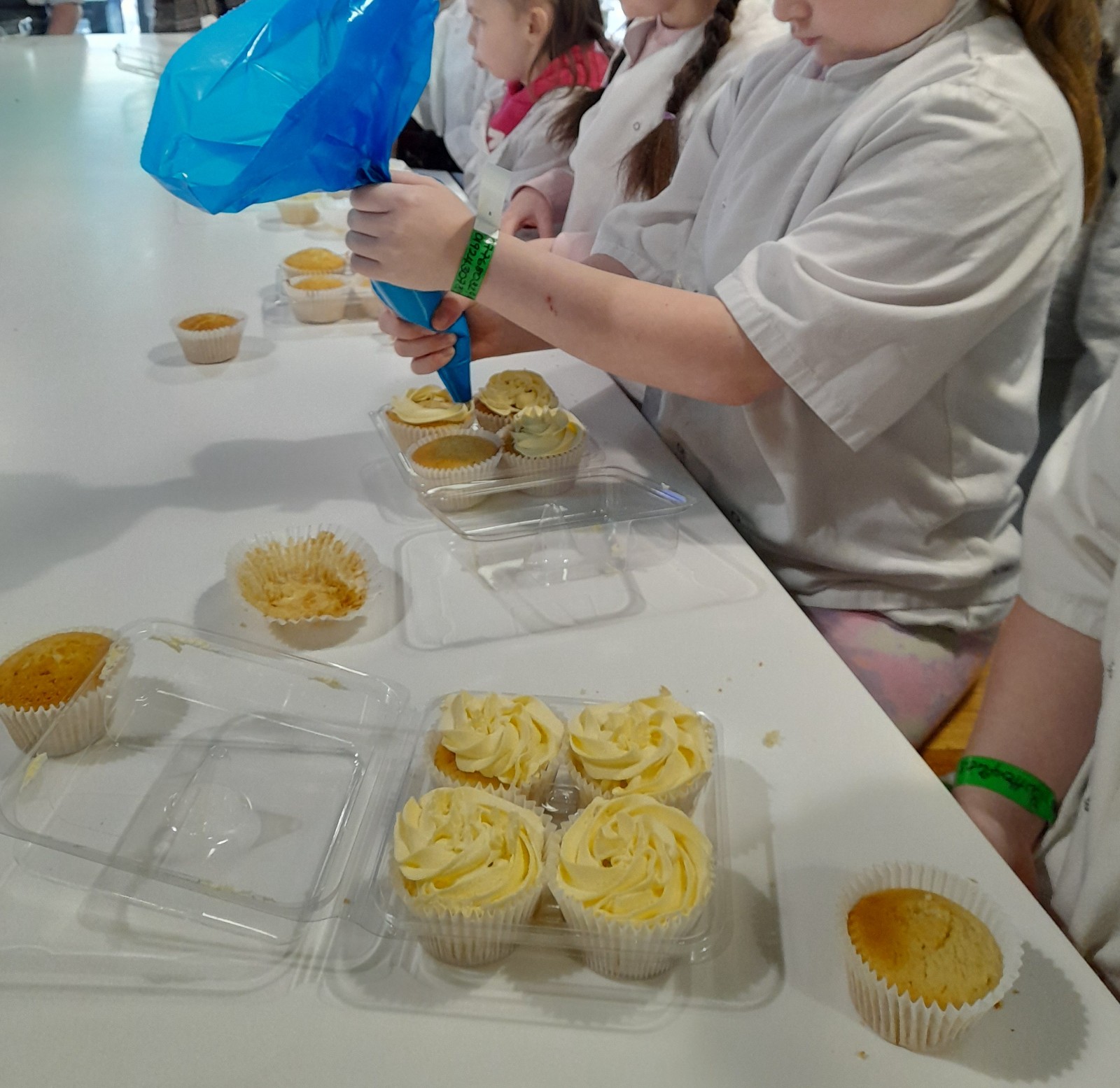 Oakhill Family Hub Easter HHH - Junior Kitchen - image 2