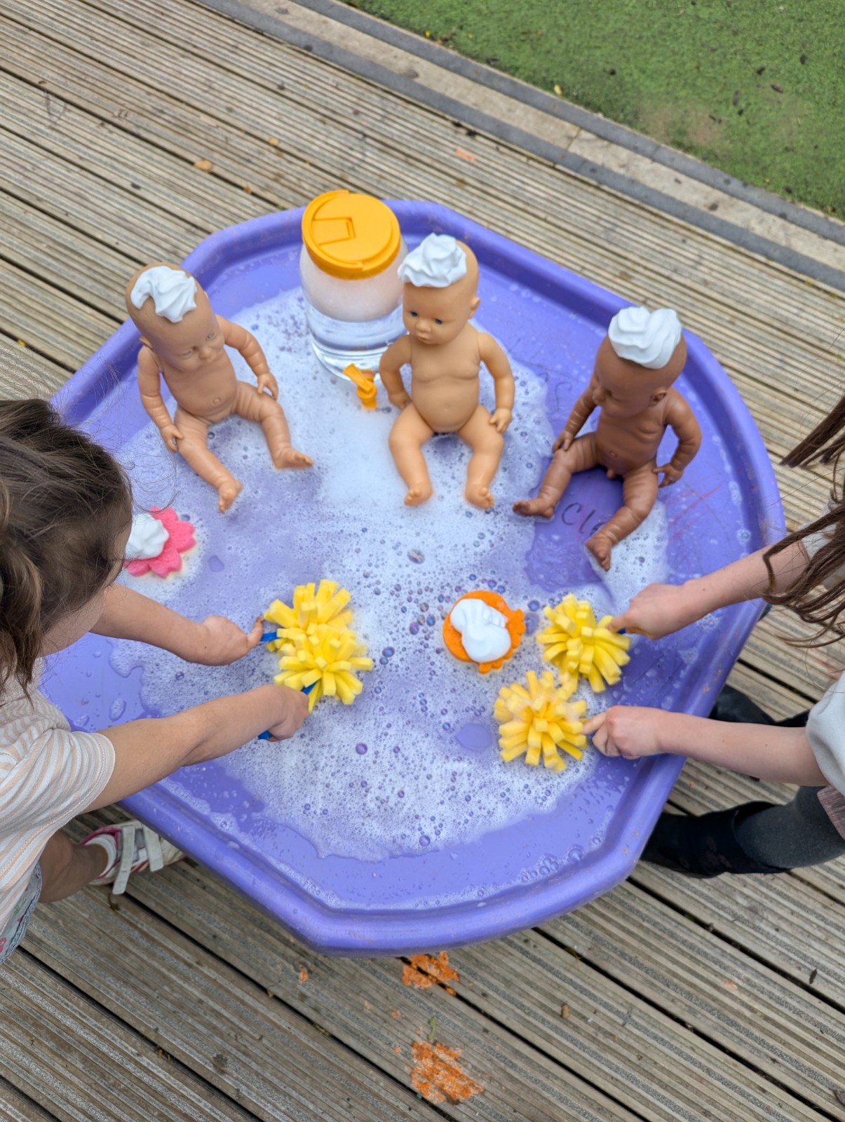 Incredible Wednesday: Play, Craft and Lunch - image 7