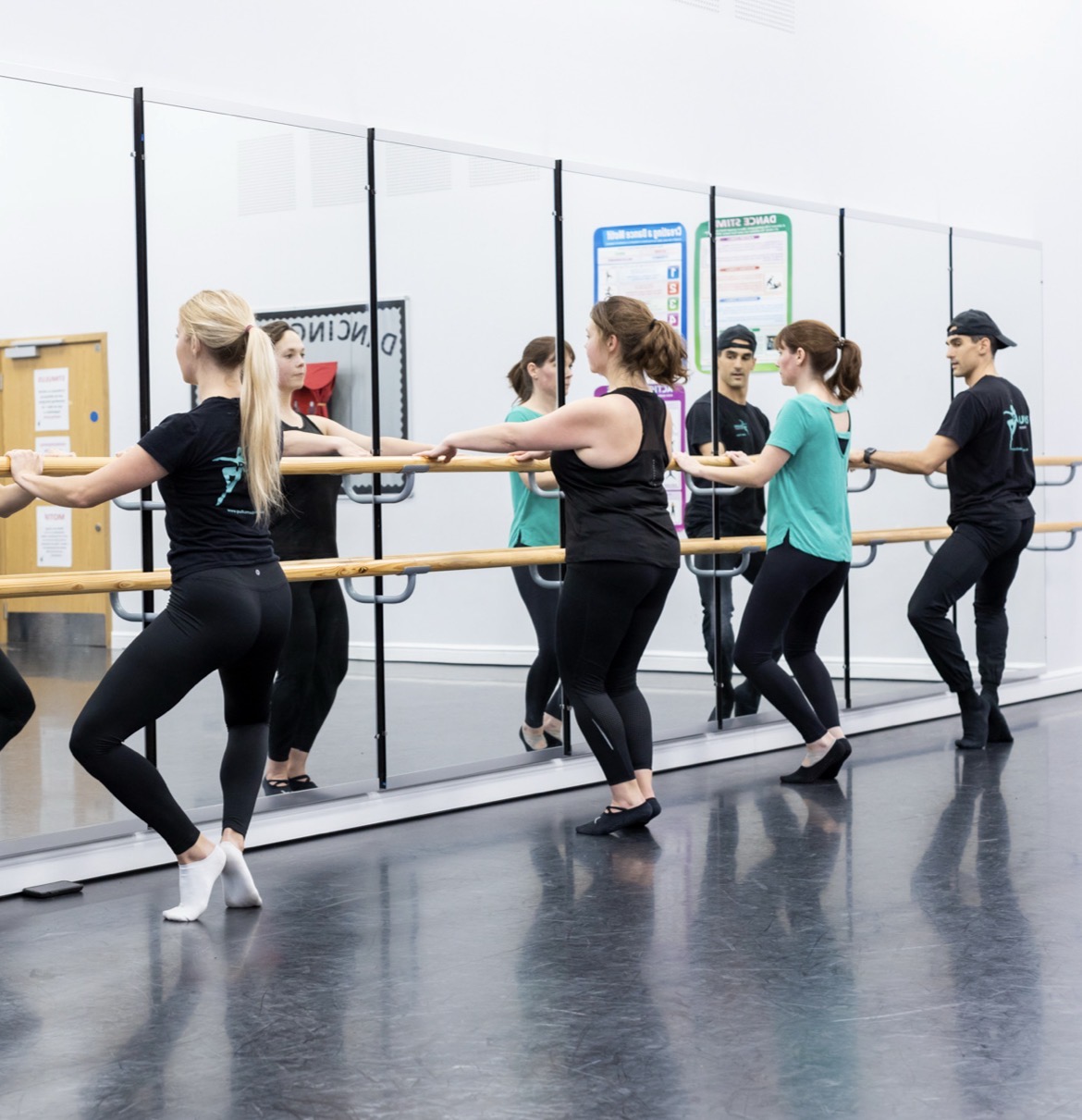 4 week Adult Ballet and Barre Core block mentored by Pullums Dance Academy