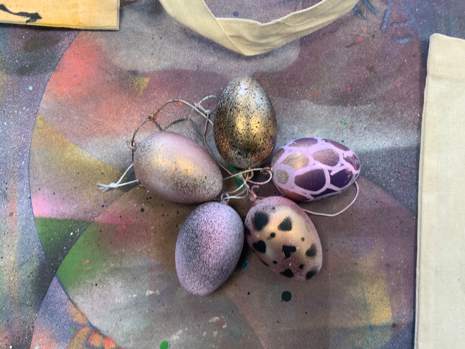 EGGS-TRA Special STREET ART - image 3
