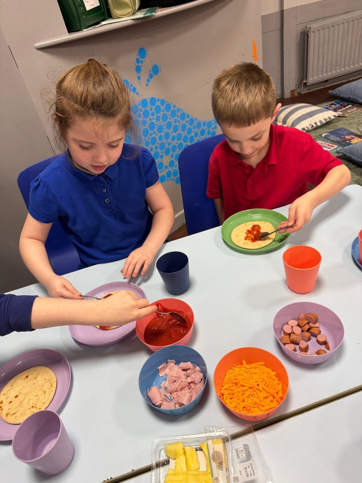 The 3 O'Clock Club (Whale Hill) - image 3