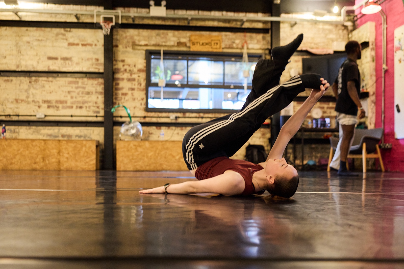 Adult Contemporary Dance - Intermediate - image 2