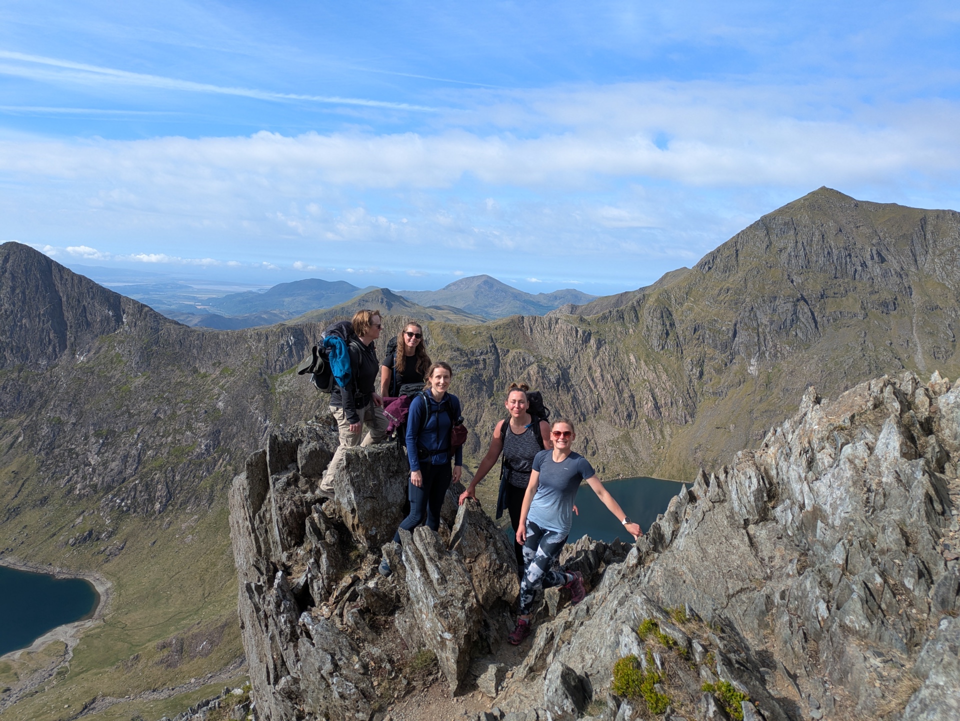 LHW

Cribgoch and the Snowdon horseshoe - image 4