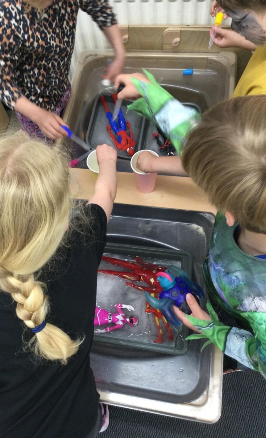 Holly House Holiday club - image 3