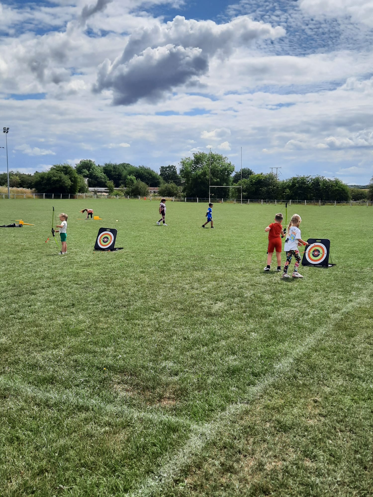 Featherstone Lions EasterSports & Activity Cam - image 19