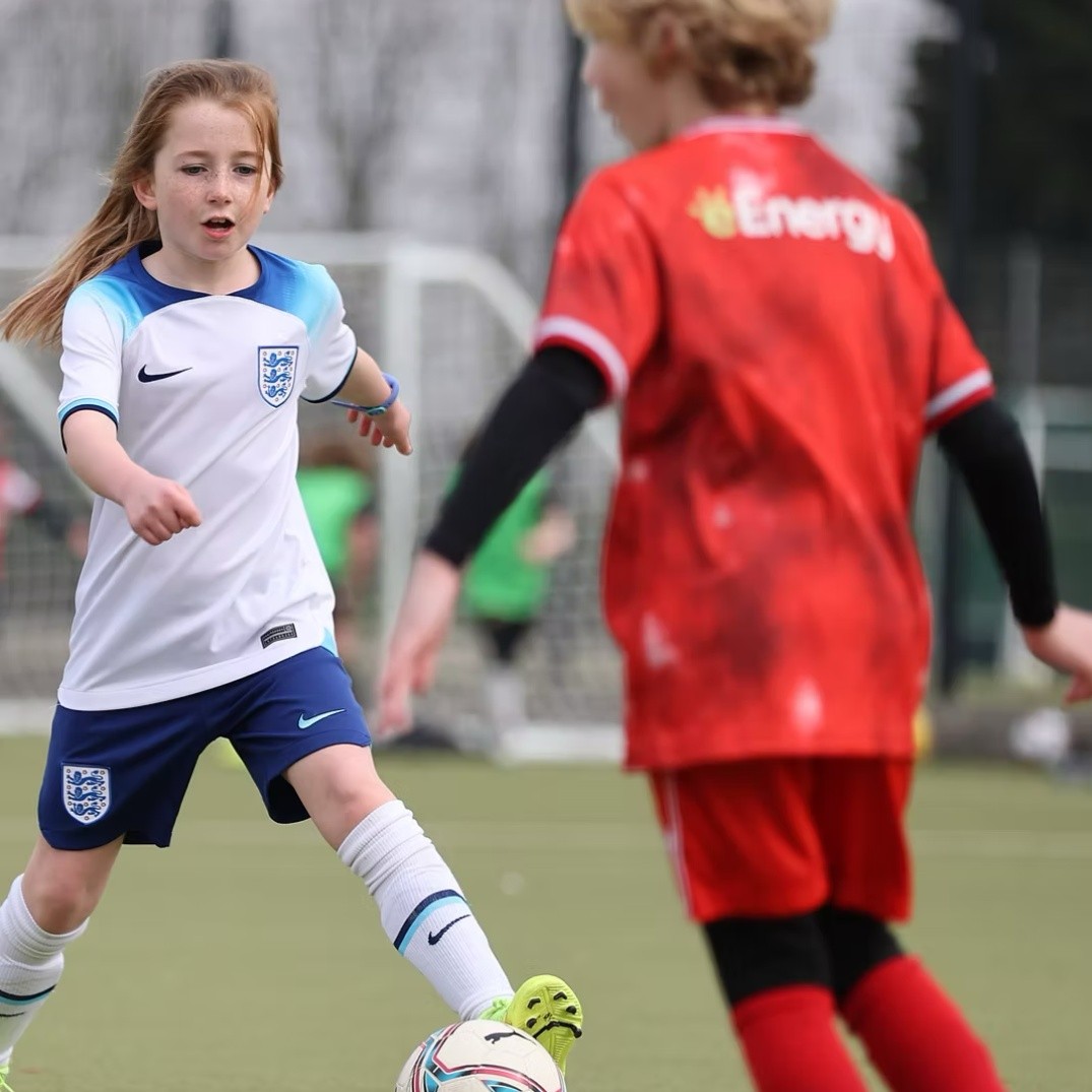 MK Dons/Hedgerows HAF Multi-Activity Camp - image 3
