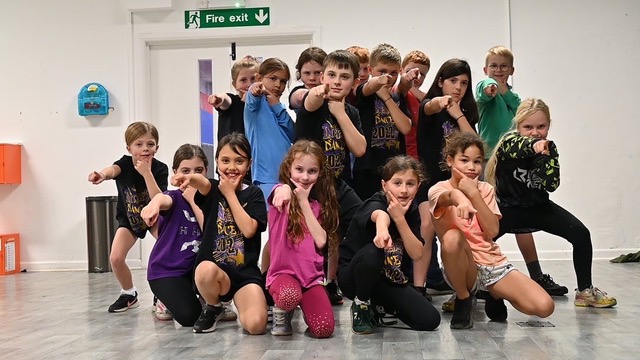 Integr8 Dance - Winnall Primary School - image 3
