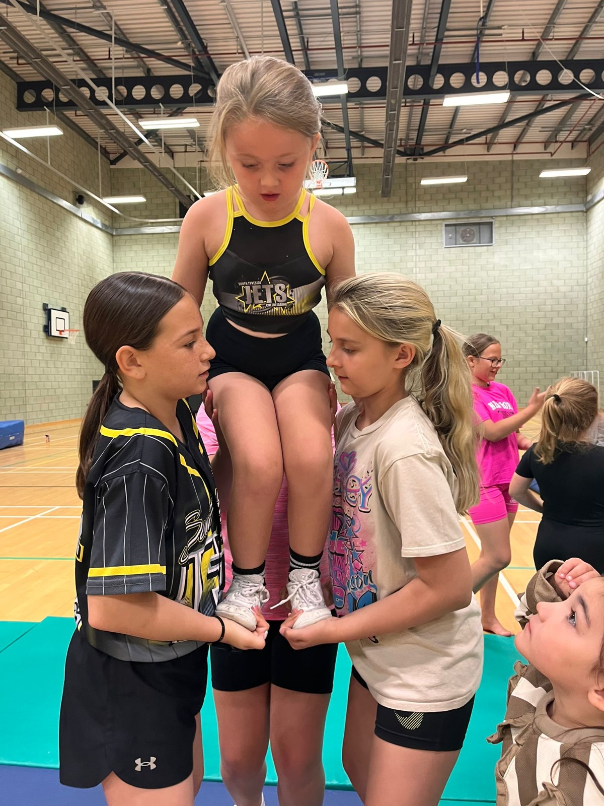 SportsKing Winter Camp Barmston Cheer/Dance - image 5