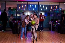 Tenpin Bowling - image 5