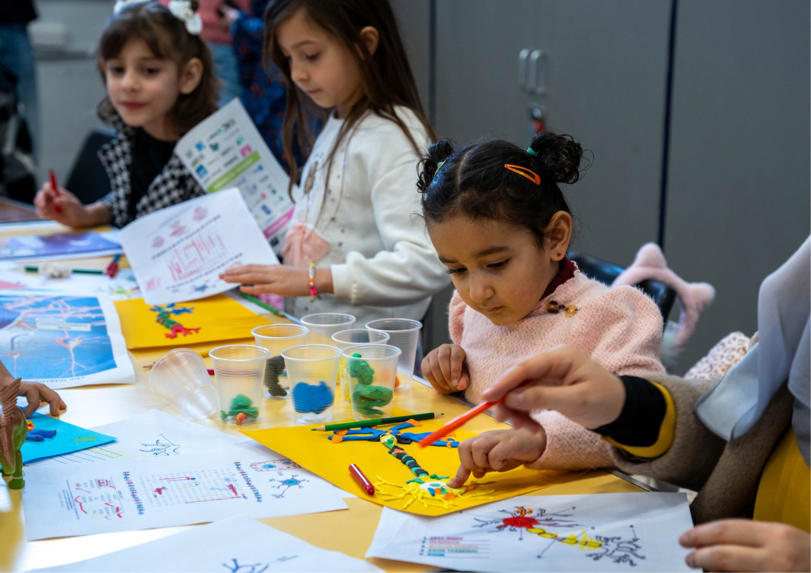 Splash & Play - Holiday Fun & Creativity - image 2