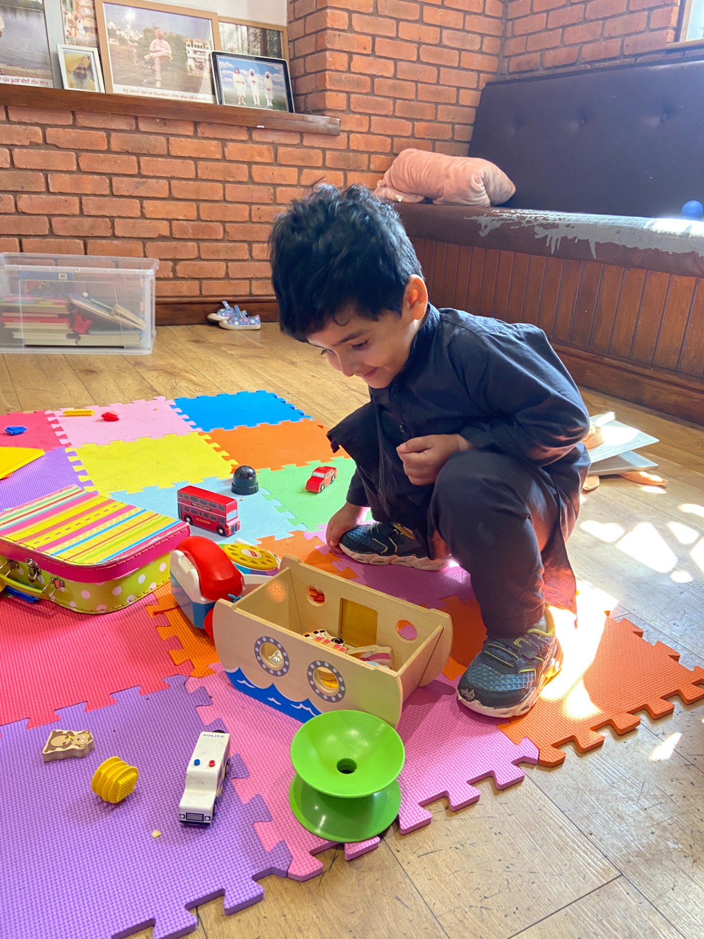 Messy Makers Stay & Play - image 5