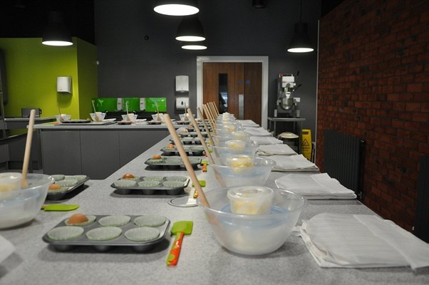 Butterflies Easter HHH - Junior Kitchen - image 3