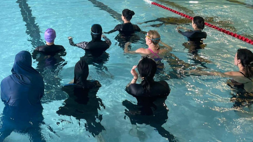 Girls Only Wave Splash Session! block mentored by CV LIFE