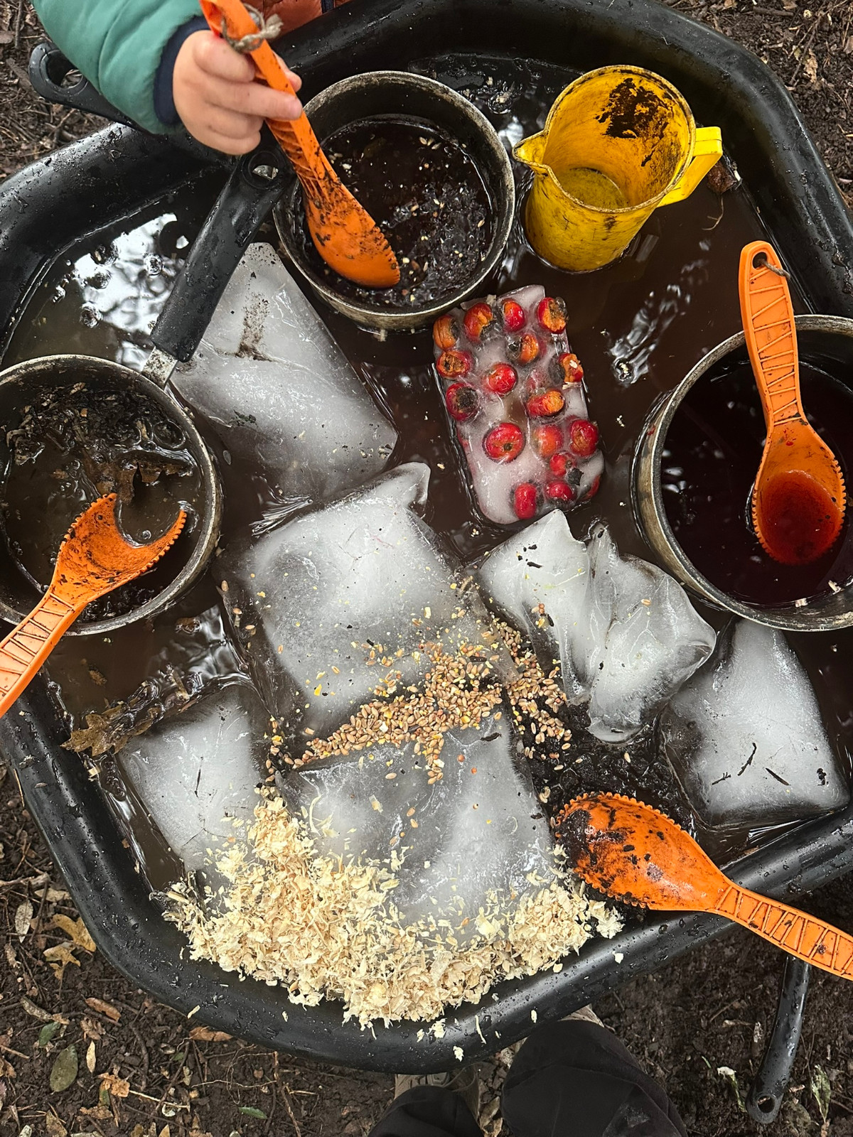 Pop-Up Mud Kitchen - image 3
