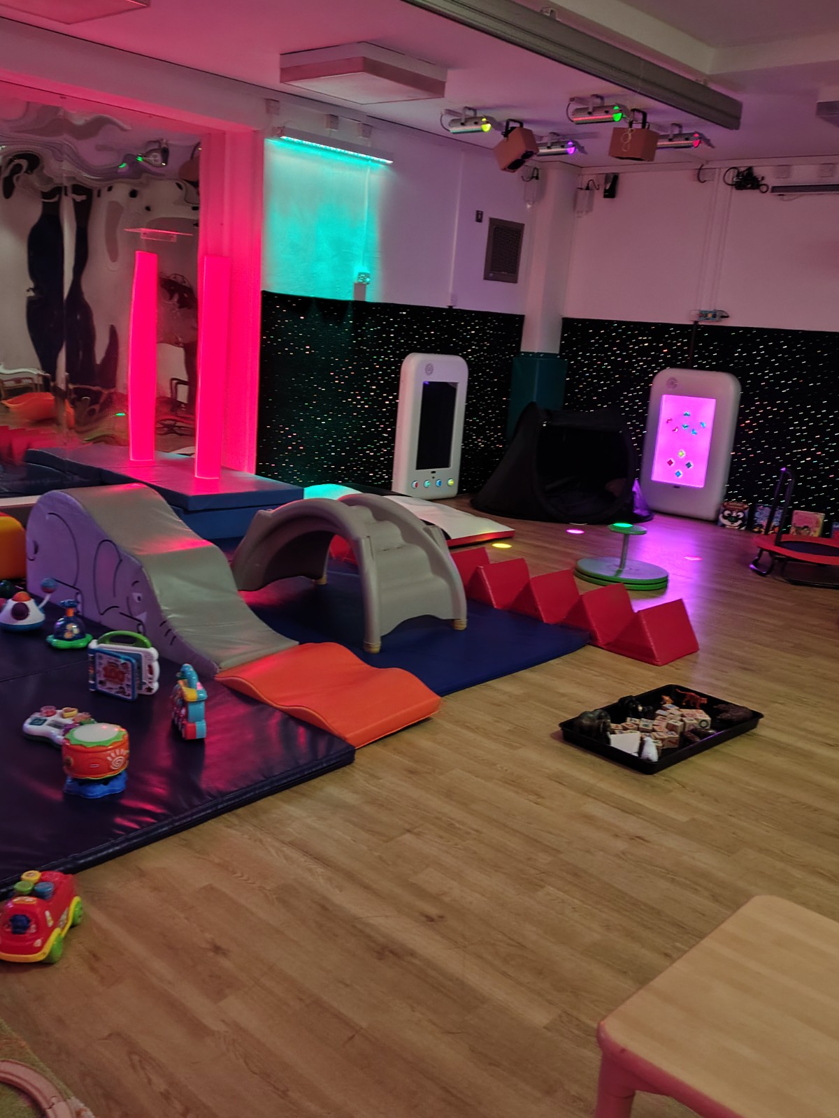 SEND stay & play - image 3