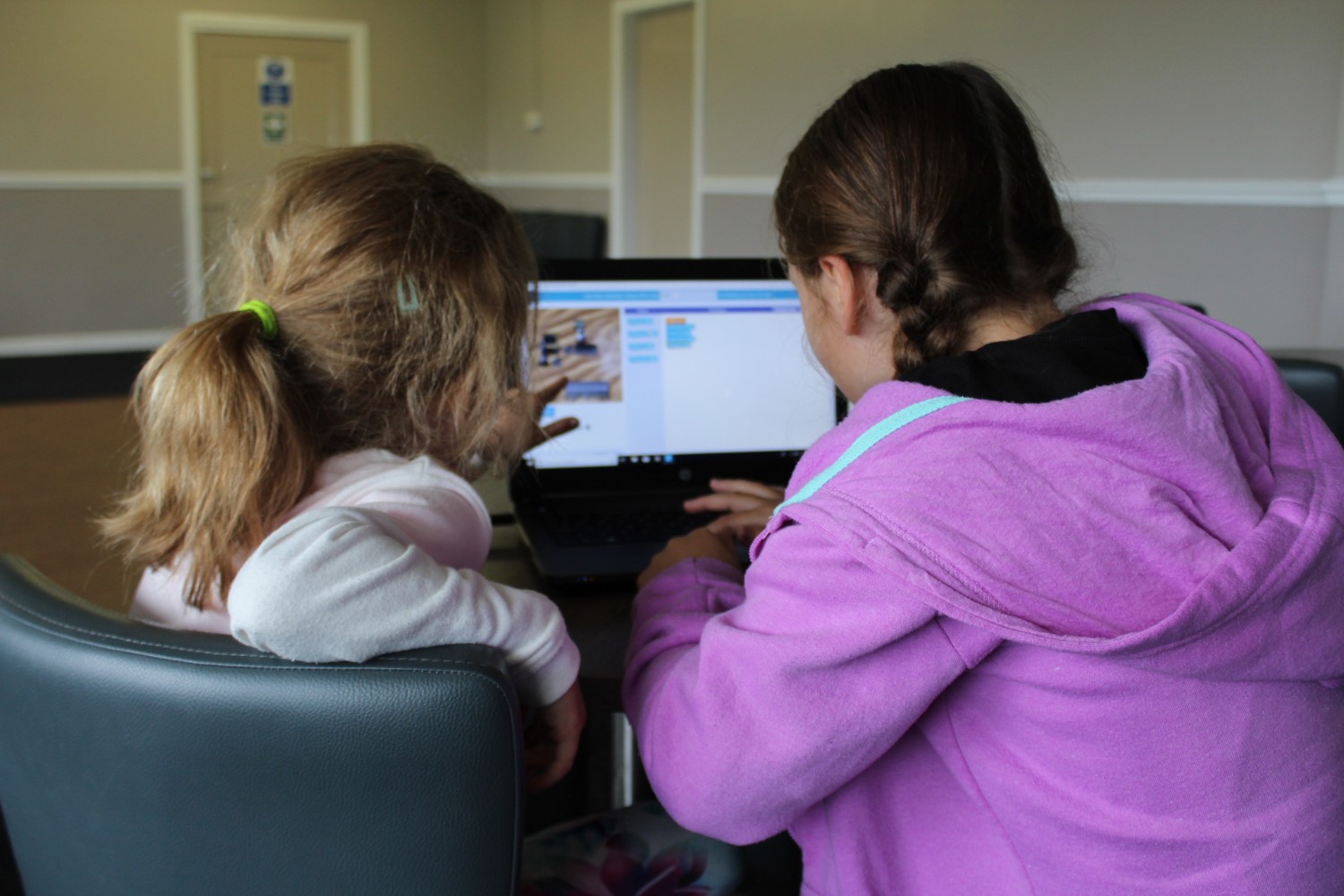 Jamcoding at Sacred Heart CPS Stoke - image 5