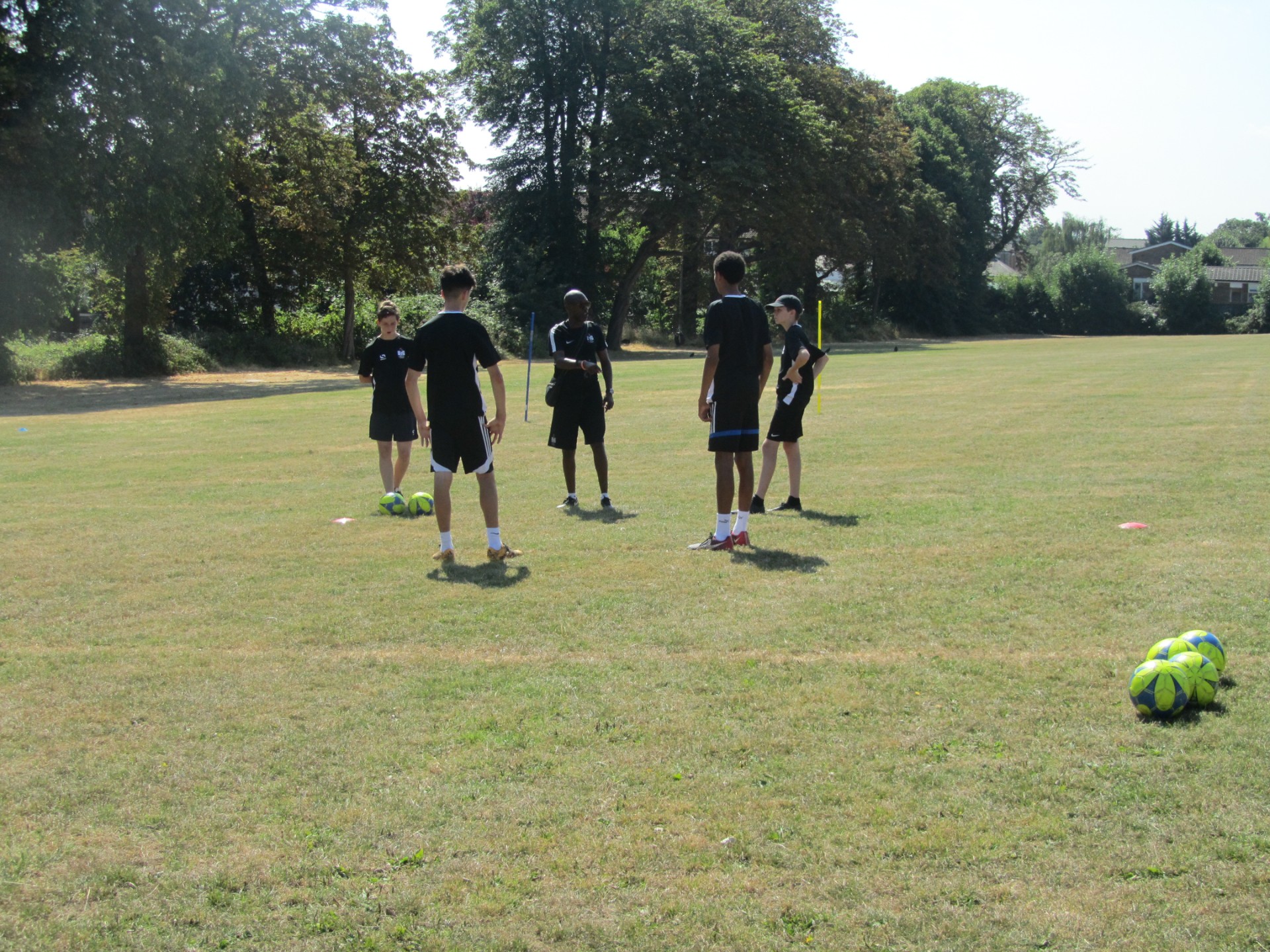 BiG 2-in-1 Xmas Football Programme - image 6