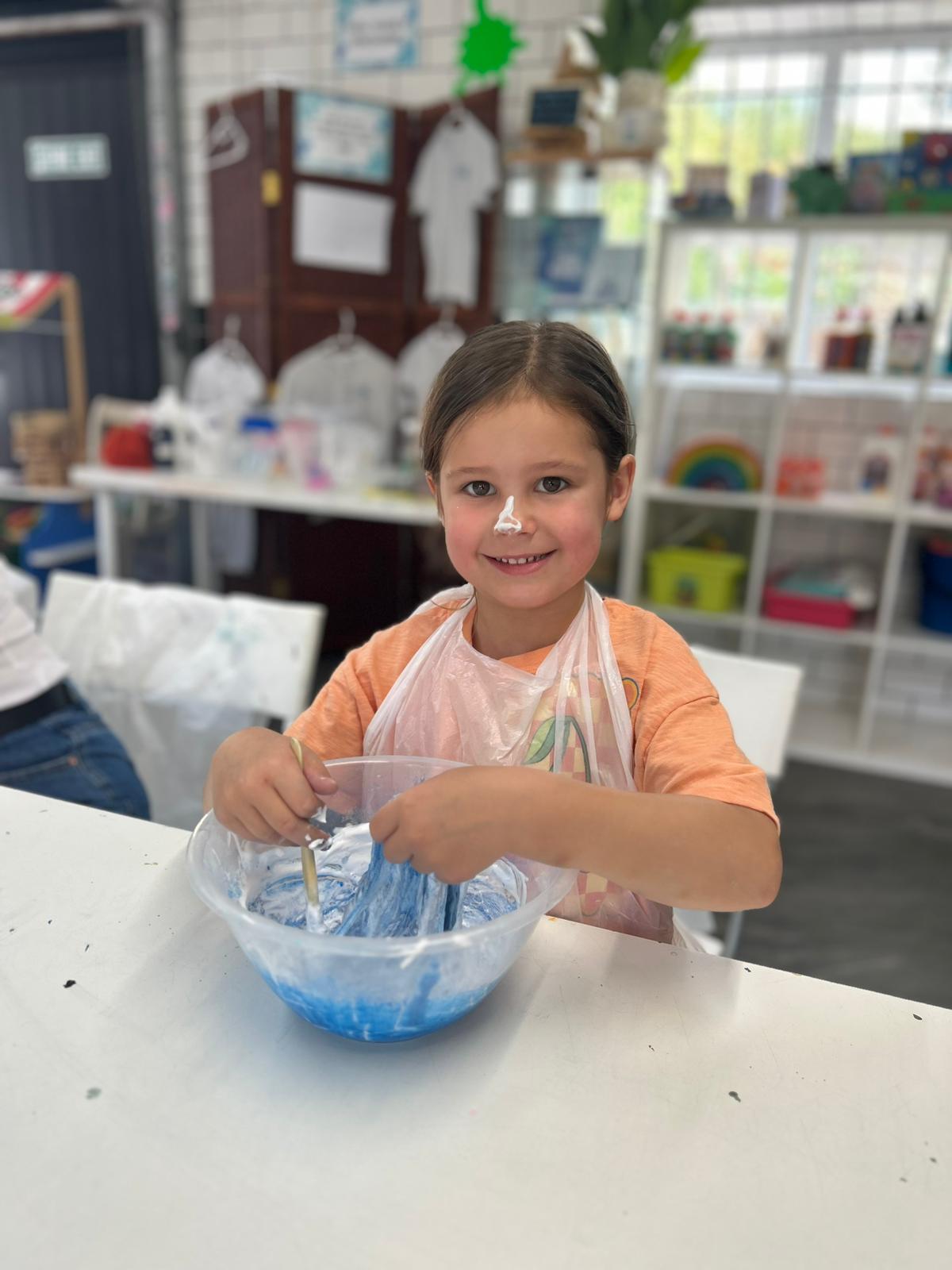 Easel Peasels Art Holiday Club Newport - image 21