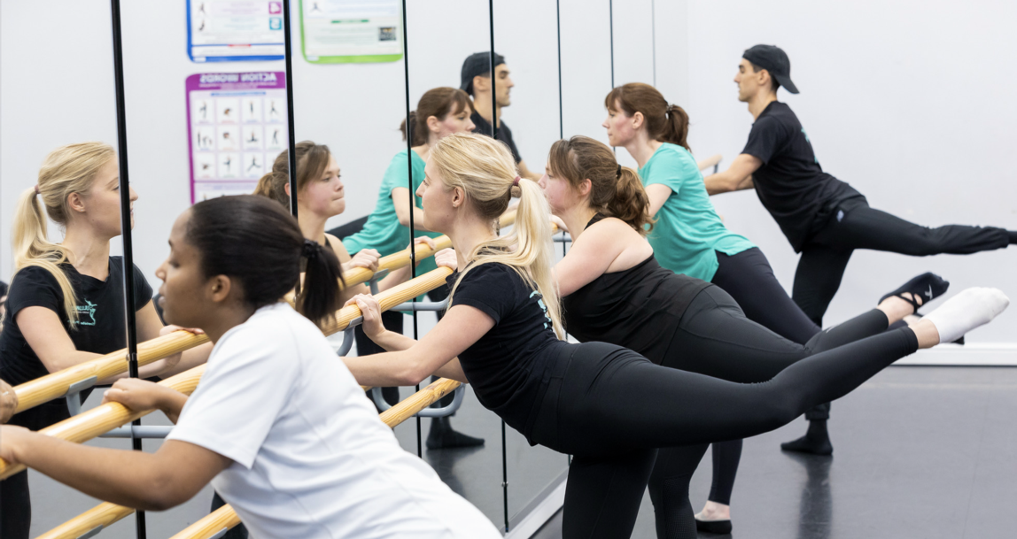 4 week Adult Ballet and Barre Core block mentored by Pullums Dance Academy