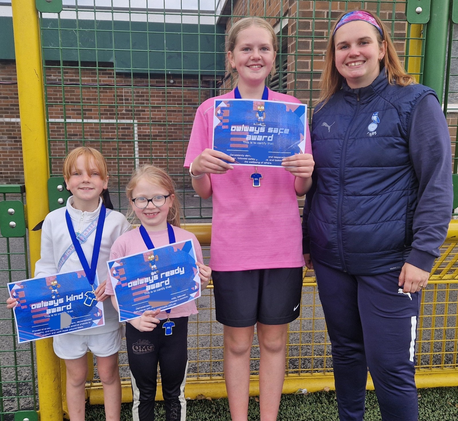 Oldham Athletic PL Kicks - Girls Only - image 5