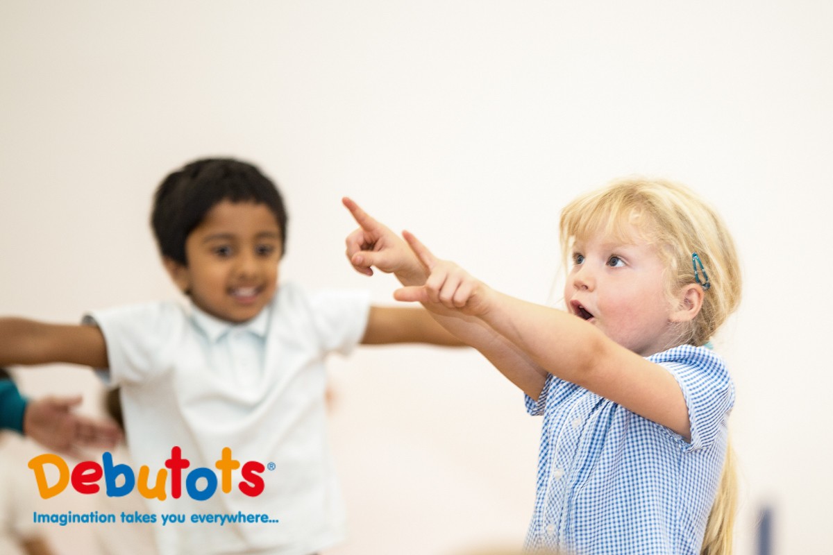 Debutots Storytelling & Crafts Camp @ Anlaby - image 3