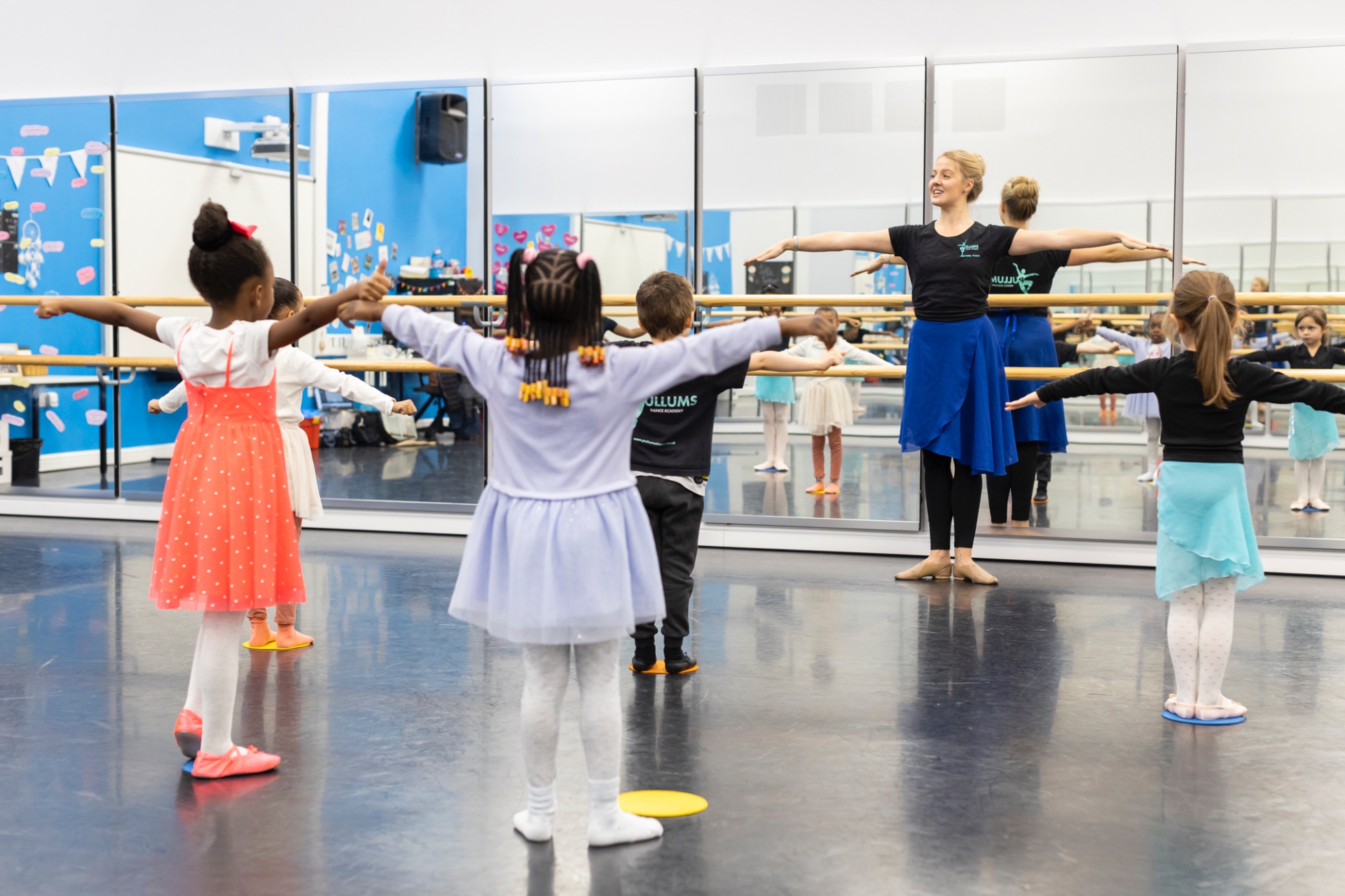 Performing Arts with Pullums Dance Academy. - image 4