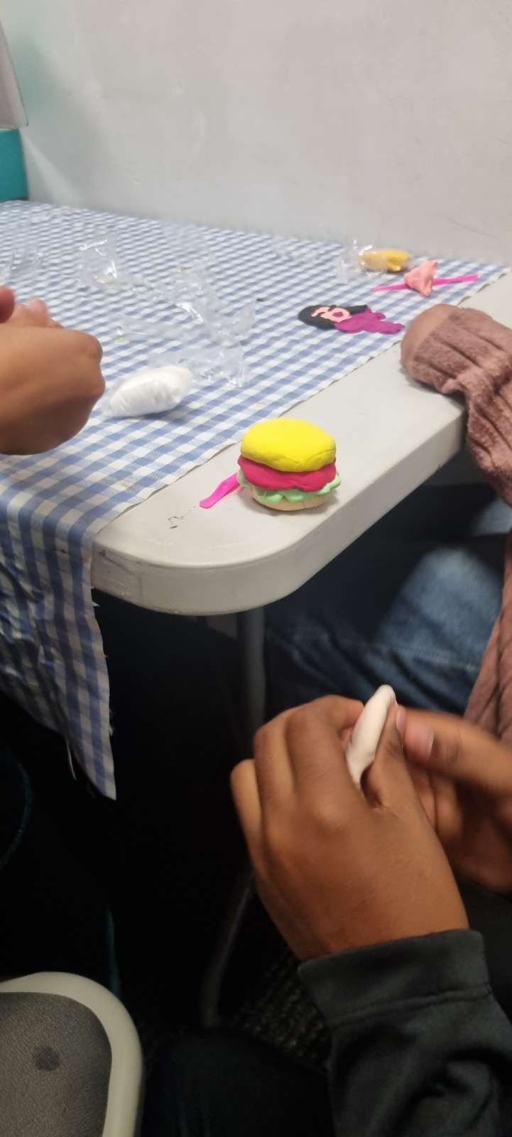 KG Doodles HAF at Macaulay Primary School - image 6