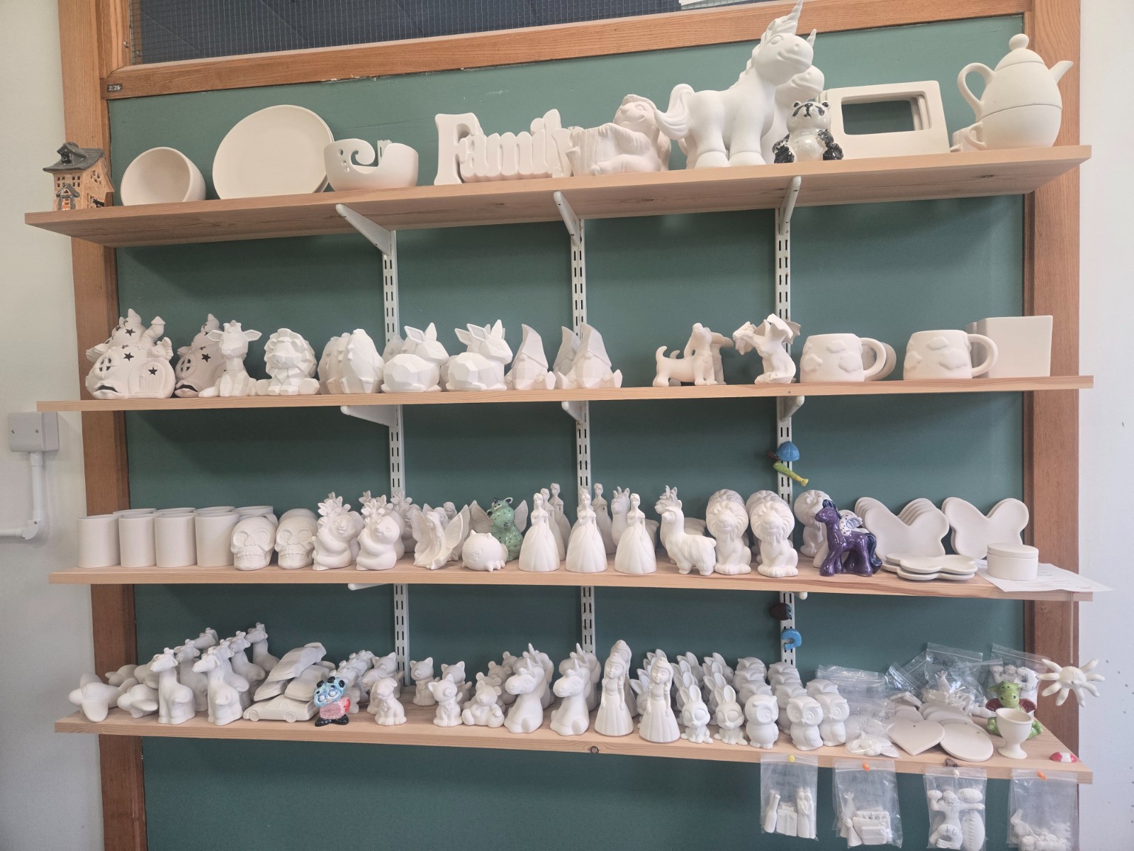 Family Drop In & Ceramic Painting - image 2