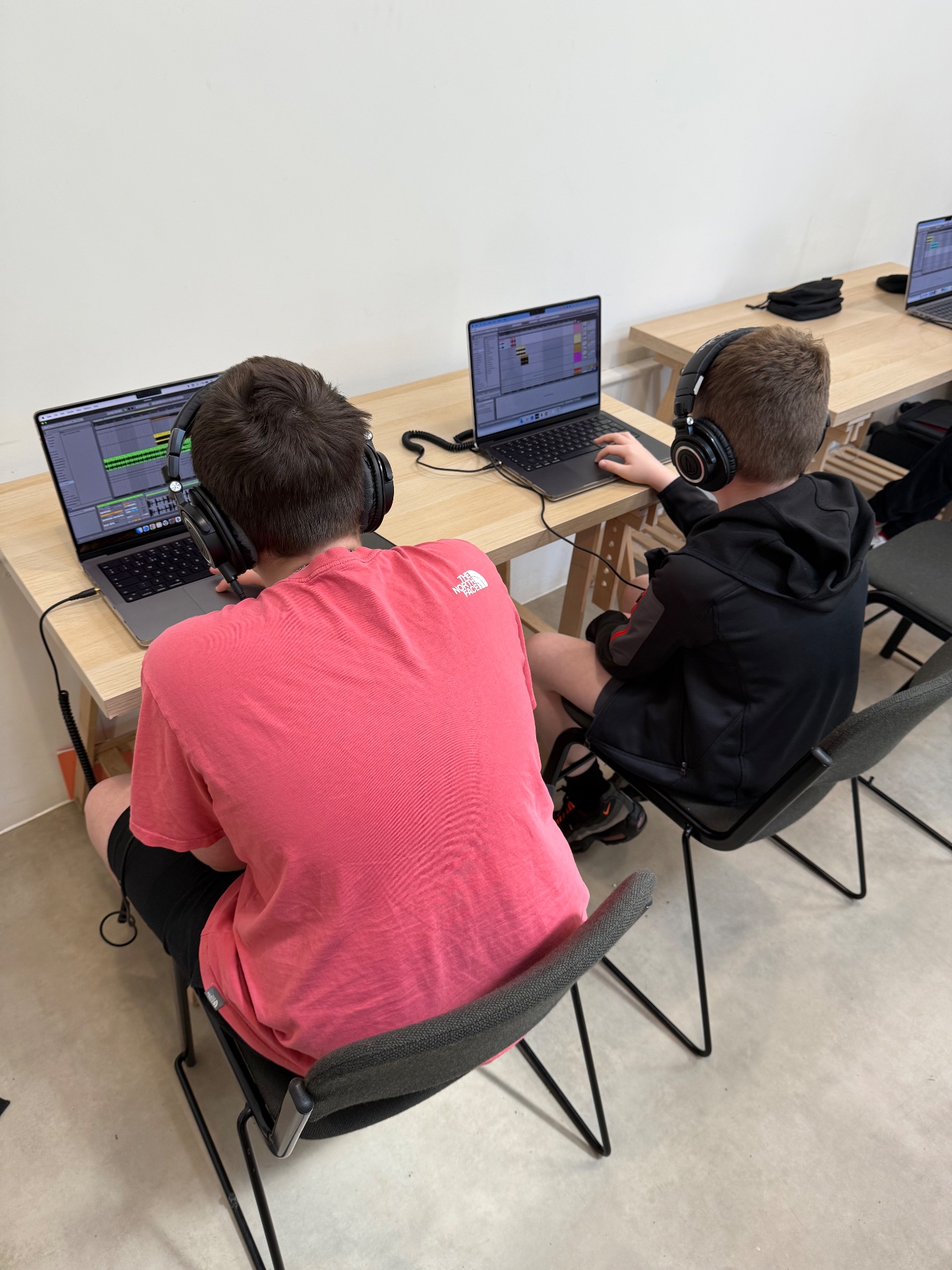 Music Technology @ Horizon Studios ☃️ - image 3