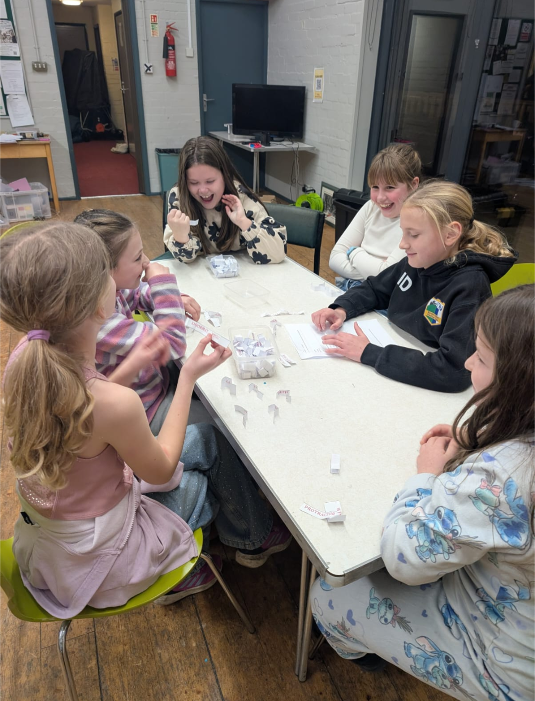 Euphoric Circus @ YPOS Staveley Holiday Club - image 4