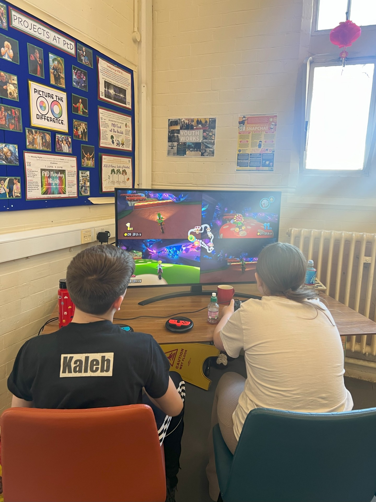 Youth Works Holiday Club 11-14 Years - image 2