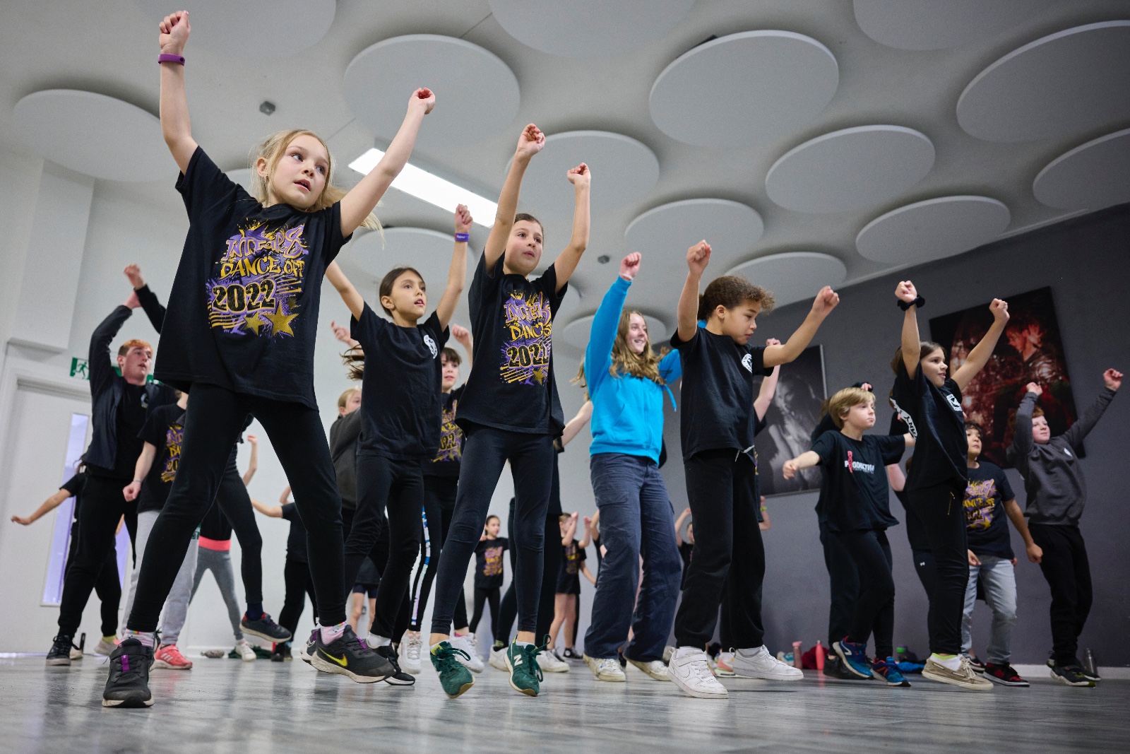Integr8 Dance - Winnall Primary School - image 2