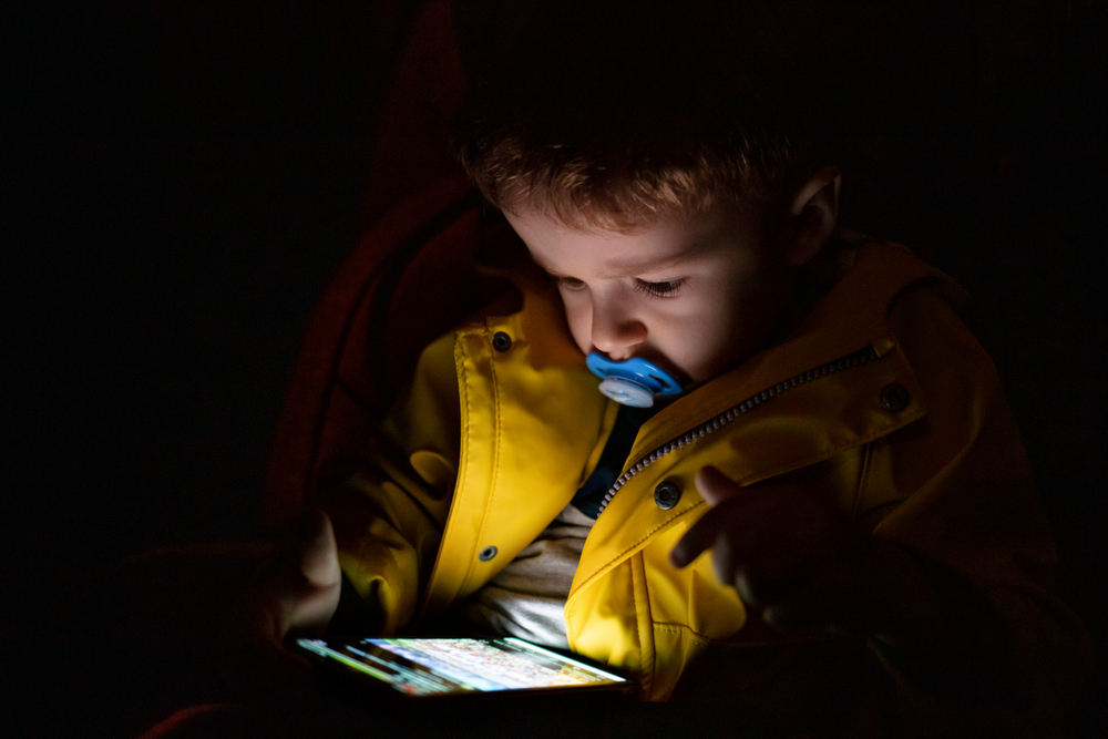 Featured image for The Hidden Impact of Smart Phones and AI on Children Under 16