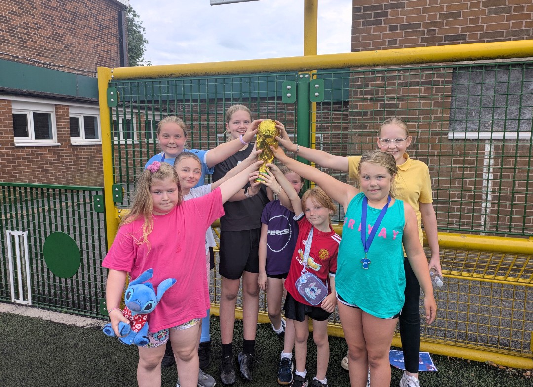 Oldham Athletic PL Kicks - Girls Only - image 3