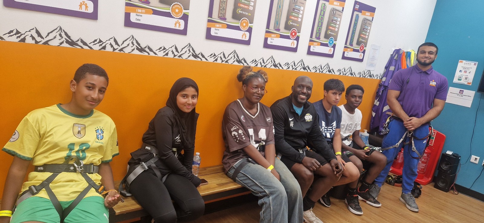 ACTIVE MK - YOUTH CHRISTMAS BOWLING! - image 3