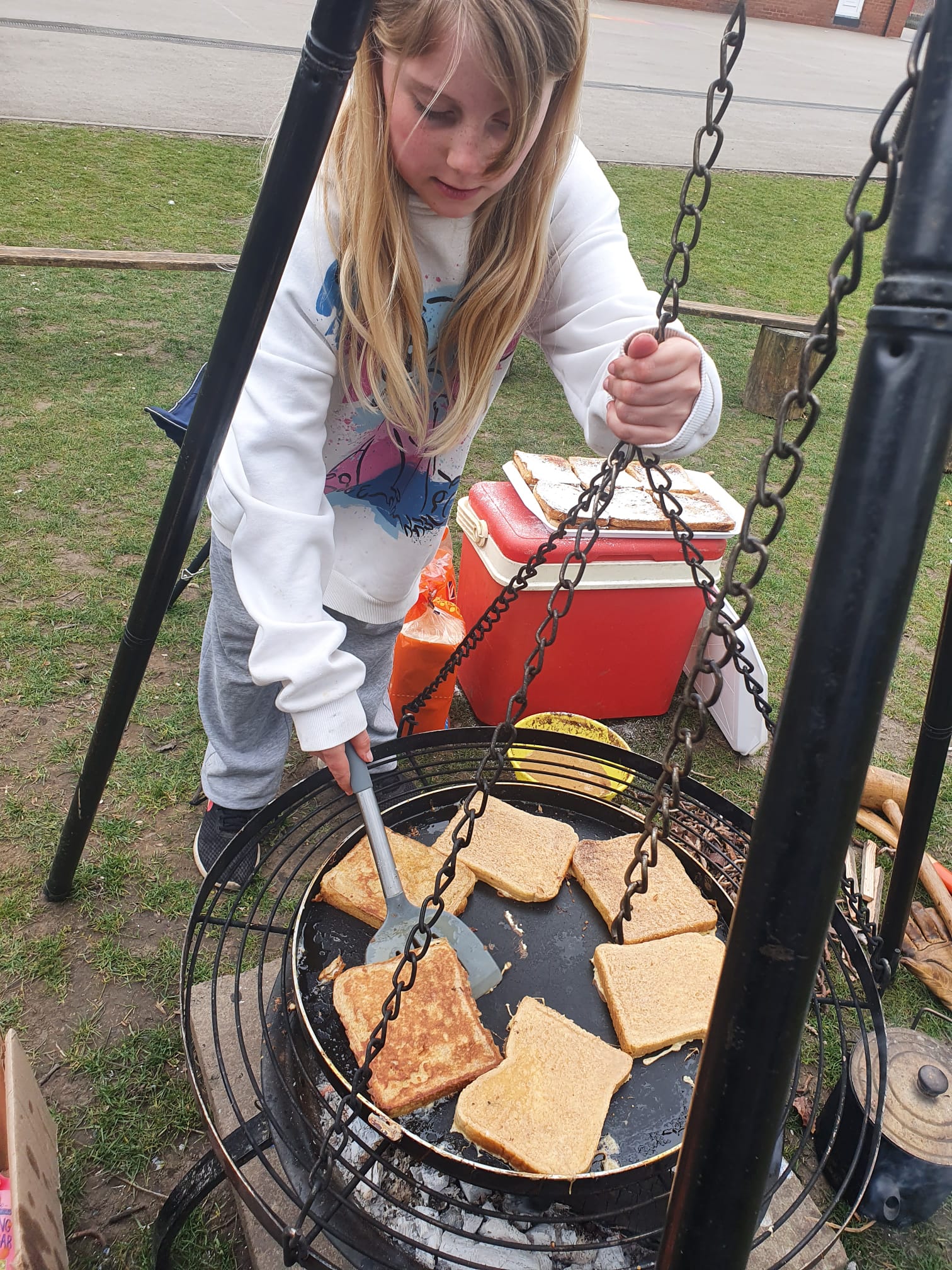 In the Canopy: Outdoor Adventure - Howden - image 3
