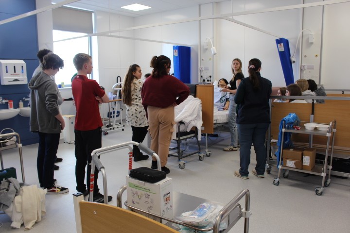 Engineering UTC's STEM Workshops - image 2