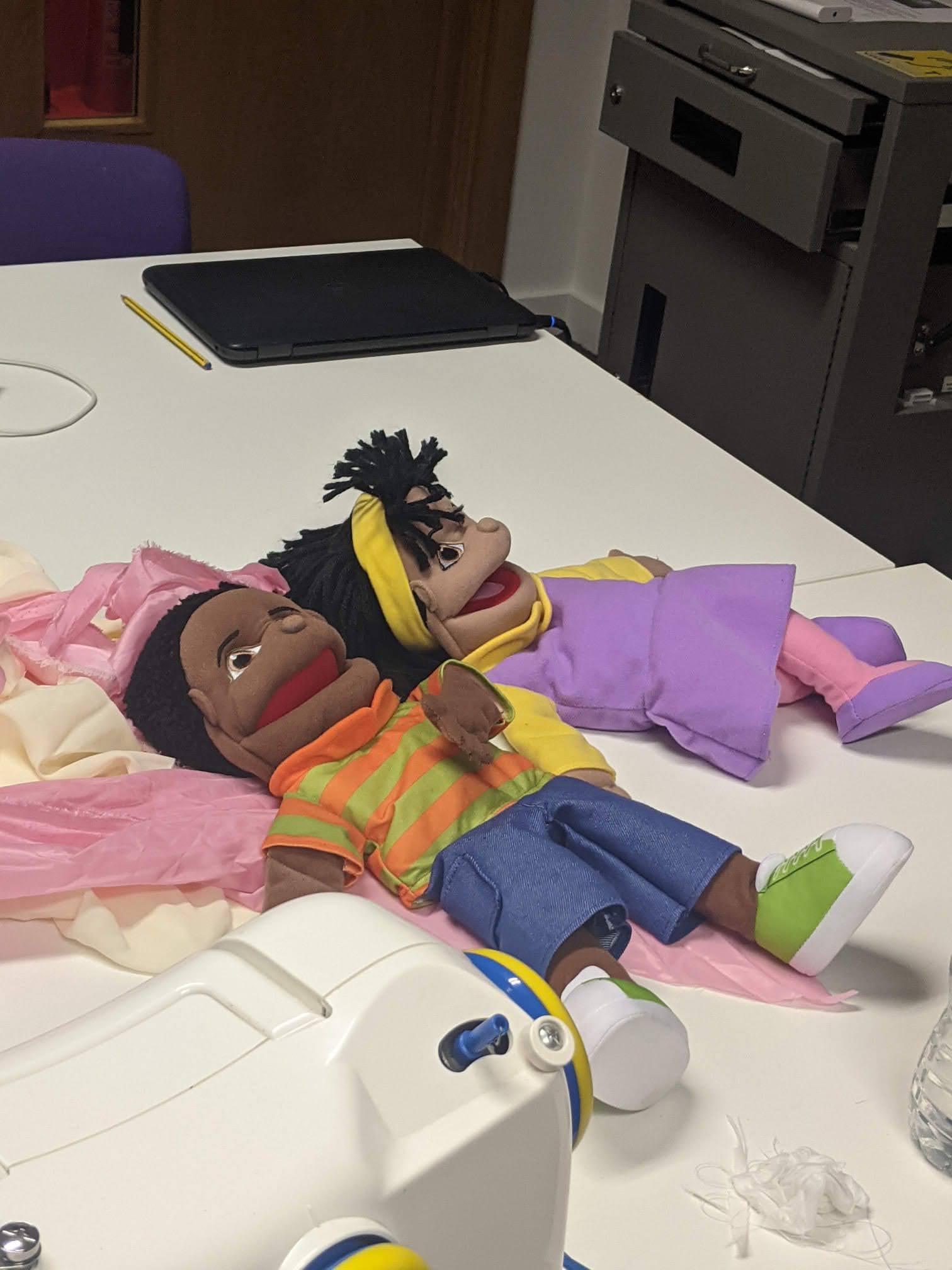 Emmanuel Wesley - Festive  Happy Holiday Club - image 10