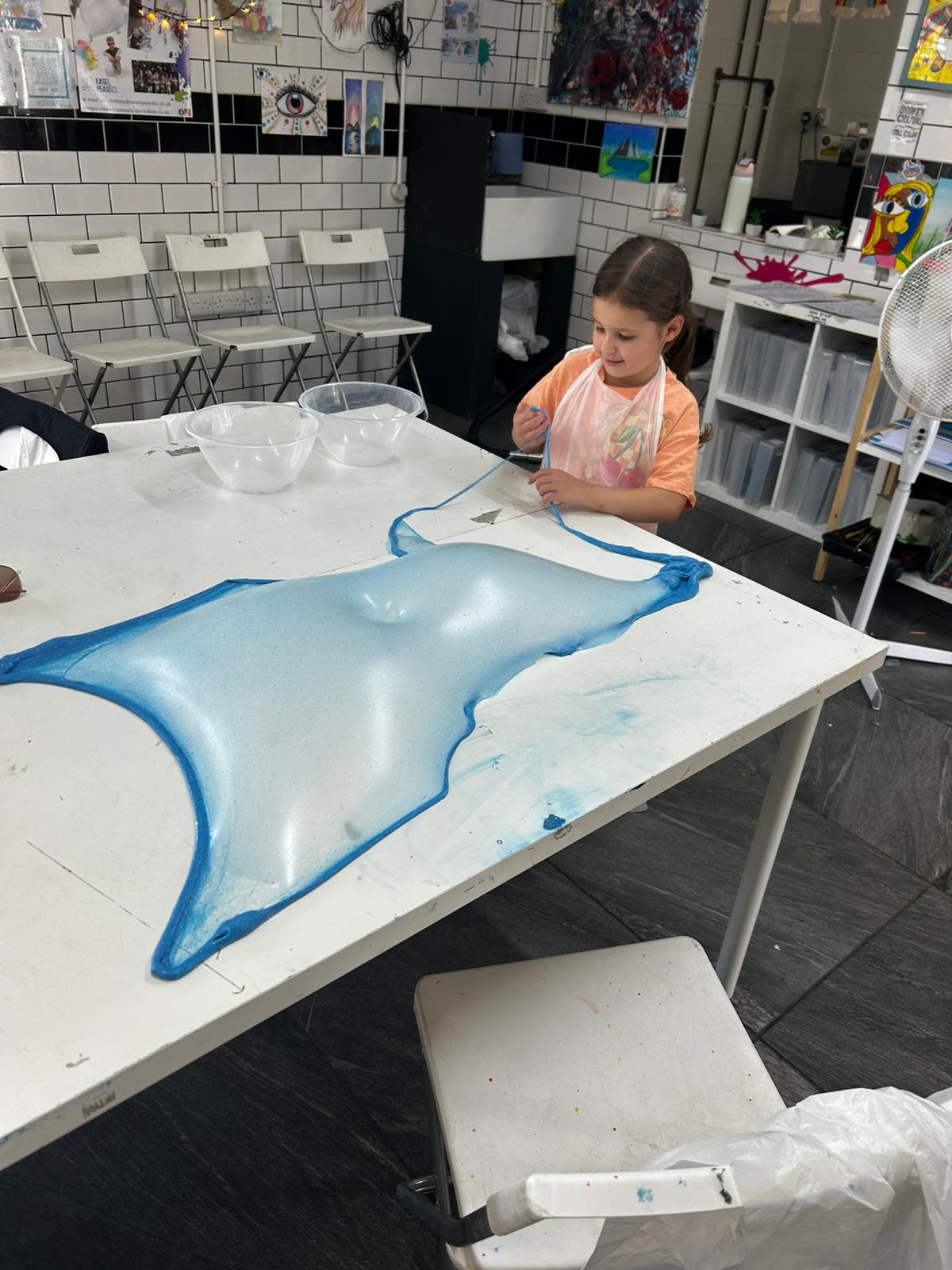 Easel Peasels Art Holiday Club Newport - image 18
