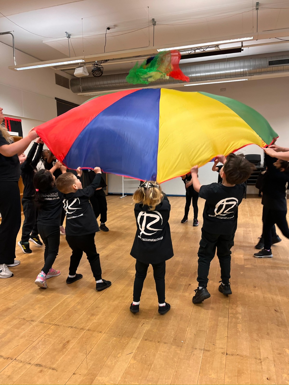 R Pop Minis ages 4-6 Razzamataz Coventry - image 2