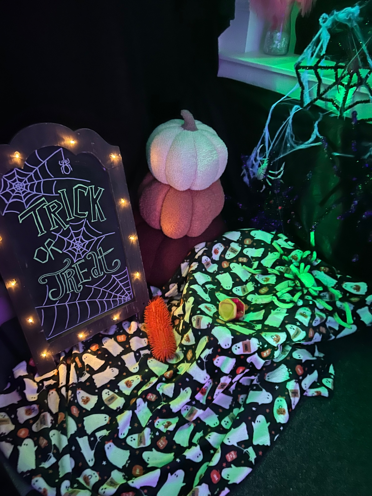 Mrs Snuggles Toddlers Halloween - image 12